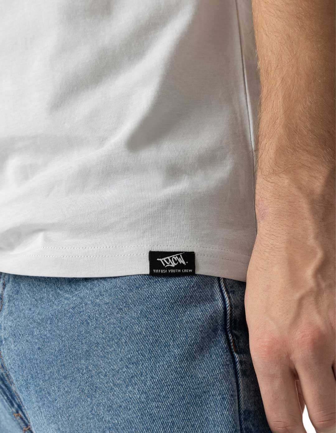 Βαμβακερό T-shirt TIFFOSI για παιδιά-Εφήβους (10-18 Ετών)στο χρώμα του πάγου - Μοντέρνο & Άνετο.Regular Fit,100% βαμβάκι.