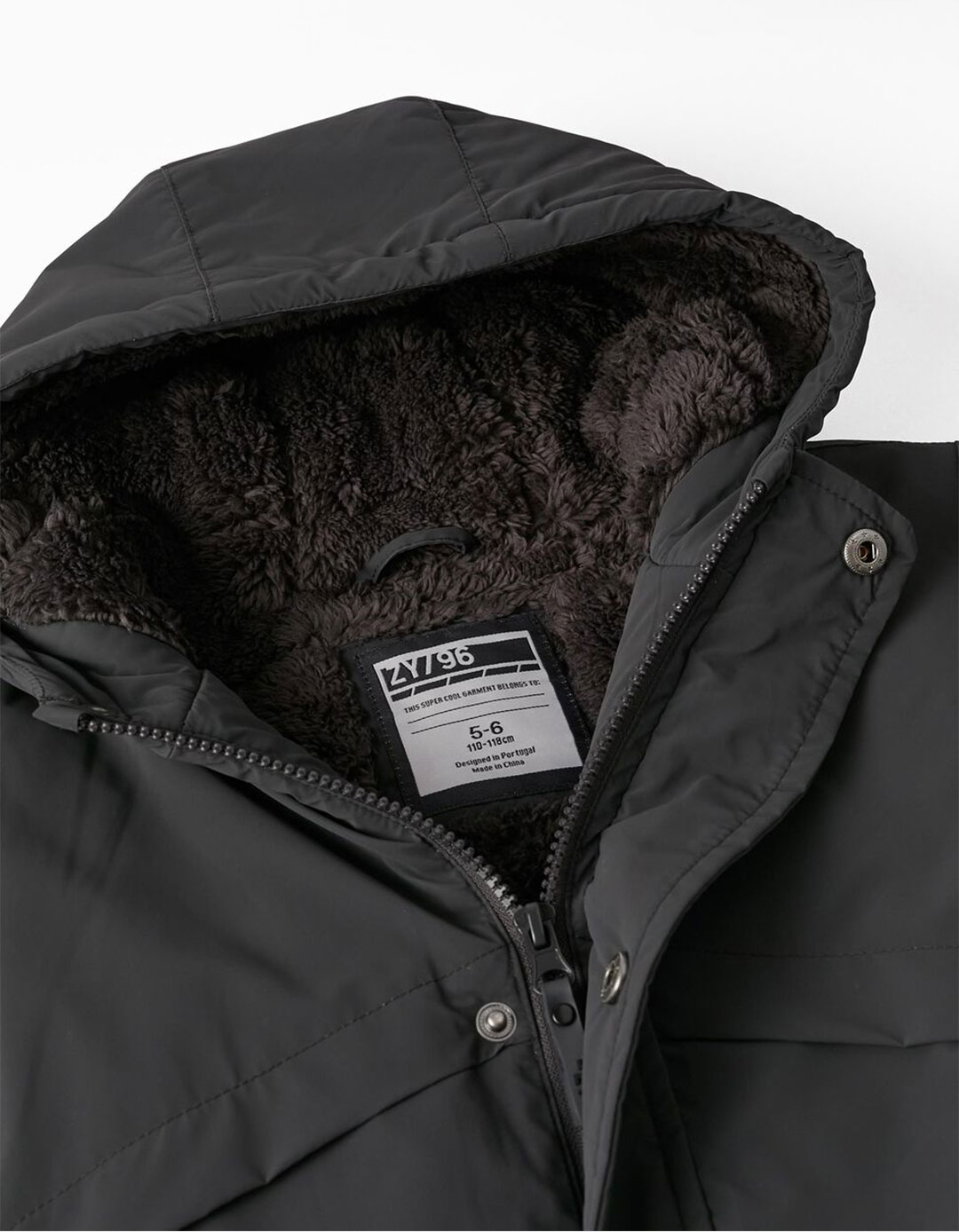 Μπουφάν για αγοράκι με κουκούλα μολυβί, Slim Fit, 100% πολυεστέρας. Μπουφάν για αγοράκι με κουκούλα μολυβί, Slim Fit, 100% πολυεστέρας.