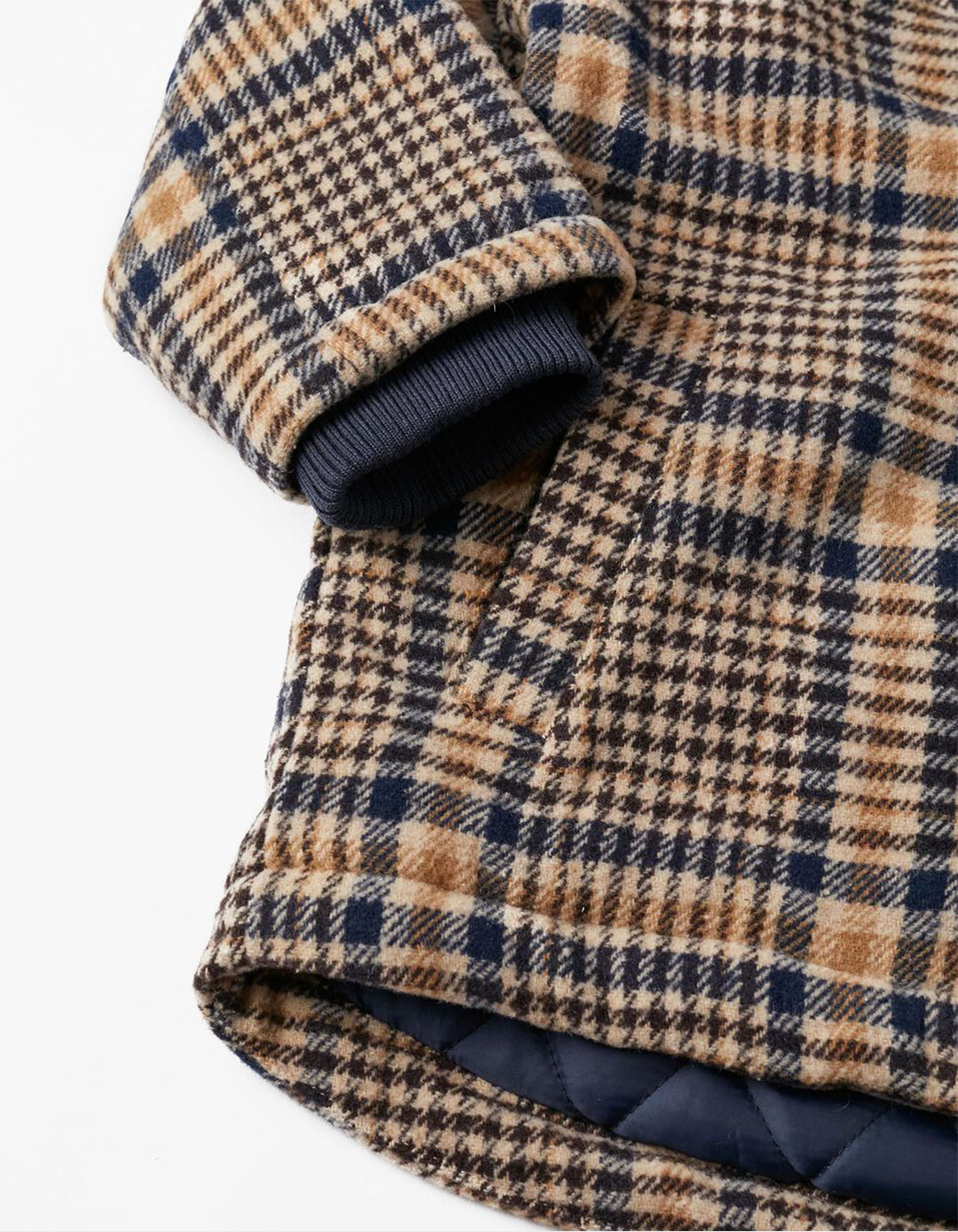 Μπουφάν καρό παρκά για αγόρι με κουκούλα μπεζ -μπλε, Slim Fit, 56% πολυεστέρας, 19% ακρυλικό, 10% βισκόζ, 6% πολυαδιμική. Μπουφάν καρό παρκά για αγόρι με κουκούλα μπεζ -μπλε, Slim Fit, 56% πολυεστέρας, 19% ακρυλικό, 10% βισκόζ, 6% πολυαδιμική.