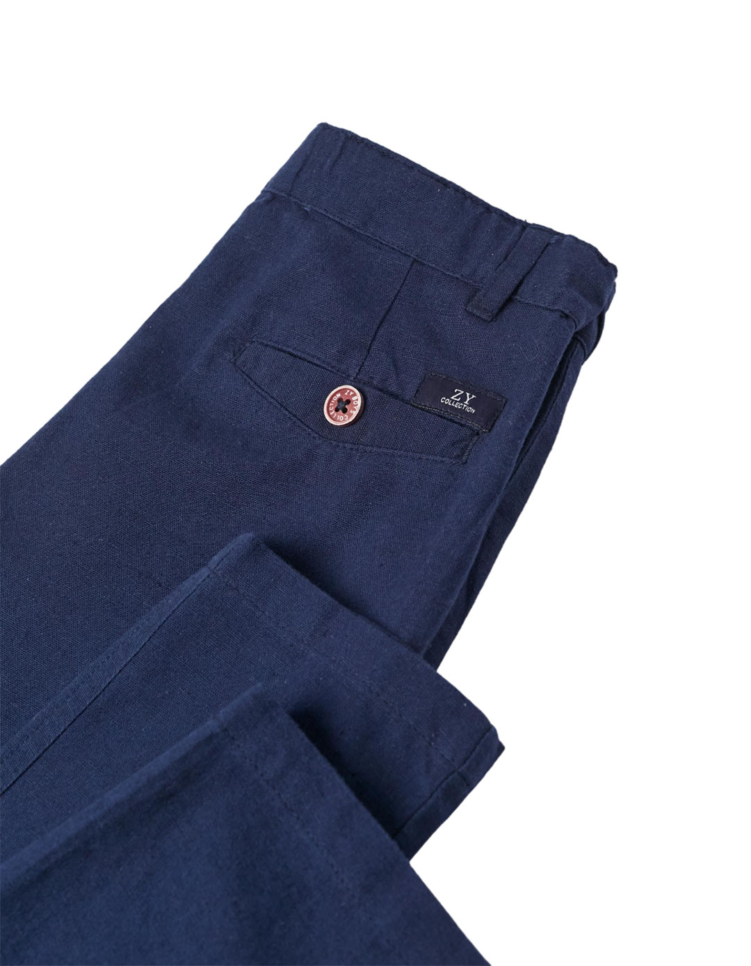 Σκούρο μπλε  κουστούμι για αγόρι, σακάκι, γιλέκο και παντελόνι από 86% βαμβάκι και14% λινό , slim fit. Σκούρο μπλε  κουστούμι για αγόρι, σακάκι, γιλέκο και παντελόνι από 86% βαμβάκι και14% λινό , slim fit.