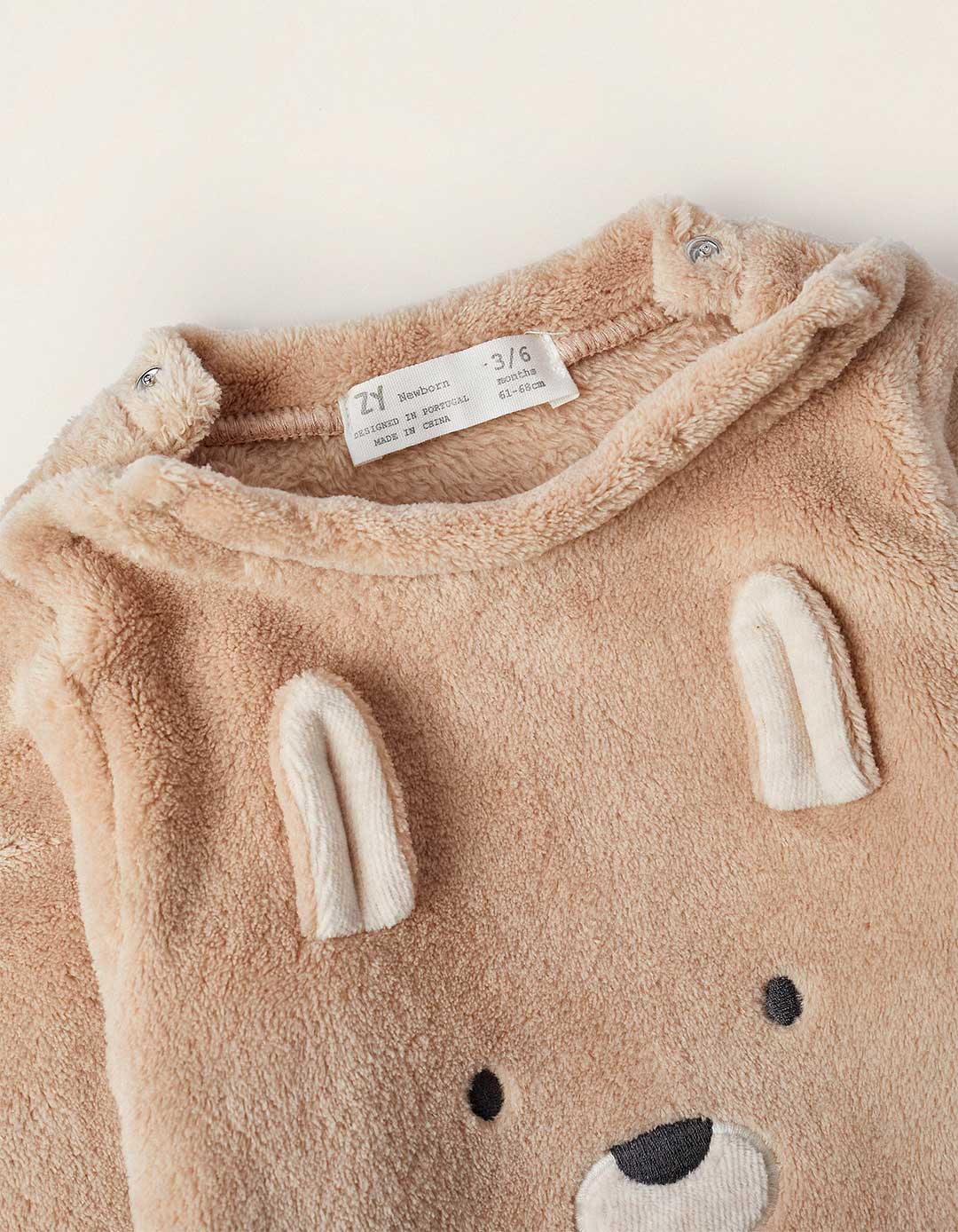 Μπεζ βελούδινο φούτερ με αρκουδάκι για νεογέννητο Zippy
