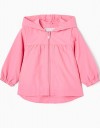 Ροζ αντιανεμικό μπουφάν με κουκούλα για κοριτσάκια, Slim Fit, 15% βαμβάκι, 85% πολυεστέρας.