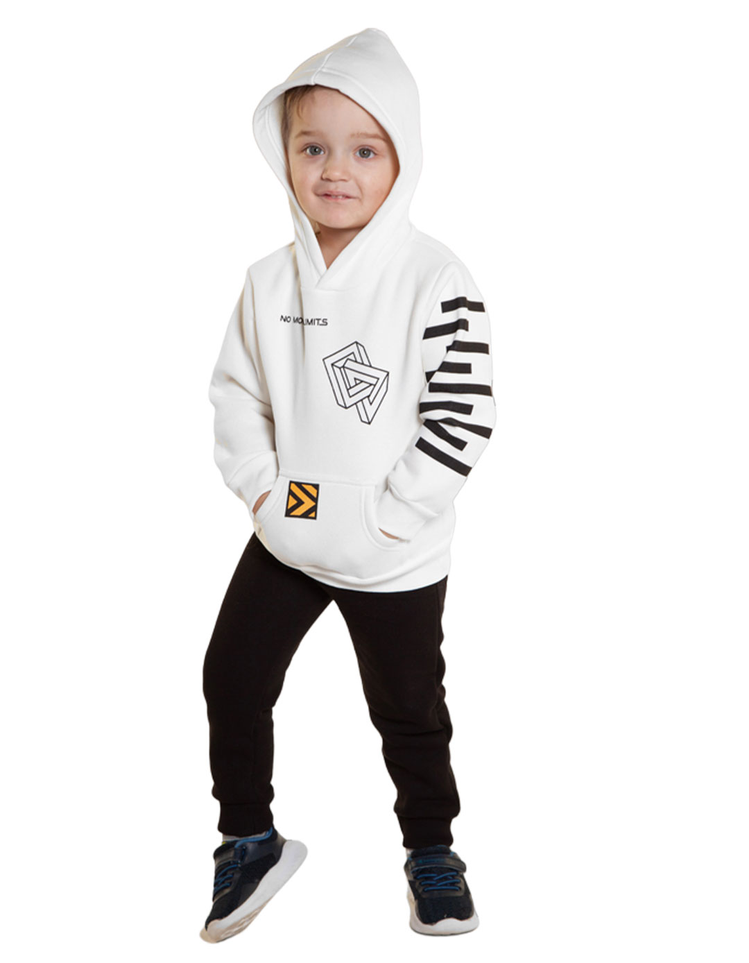 Σετ φόρμα για αγόρι λευκό-μαύρο, Regular Fit, 65% βαμβάκι, 35% πολυεστέρας. Σετ φόρμα για αγόρι λευκό-μαύρο, Regular Fit, 65% βαμβάκι, 35% πολυεστέρας.