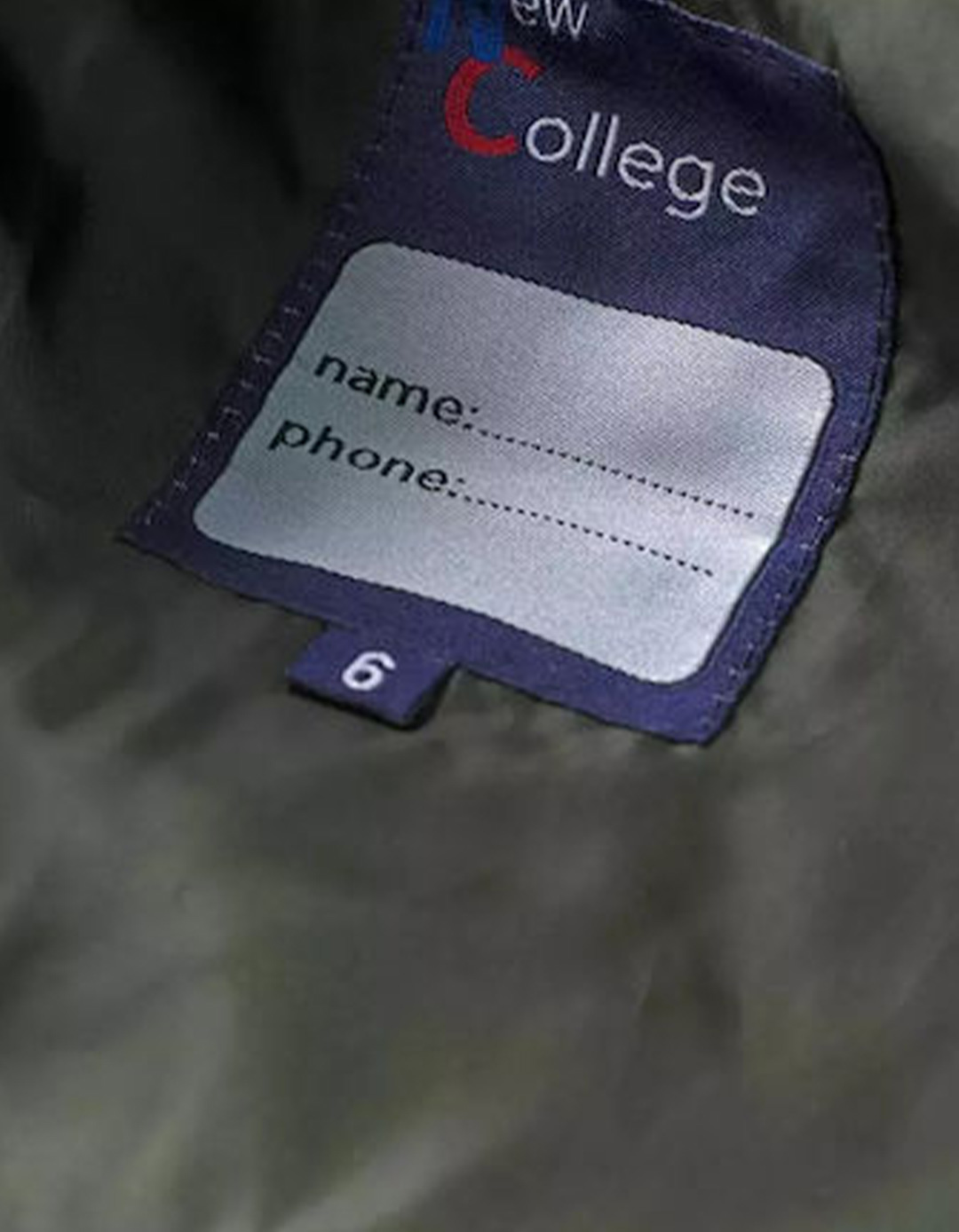 Αμάνικο μπουφάν για αγόρι, χακί, Regular Fit, 100% Nylon. Αμάνικο μπουφάν για αγόρι, χακί, Regular Fit, 100% Nylon.