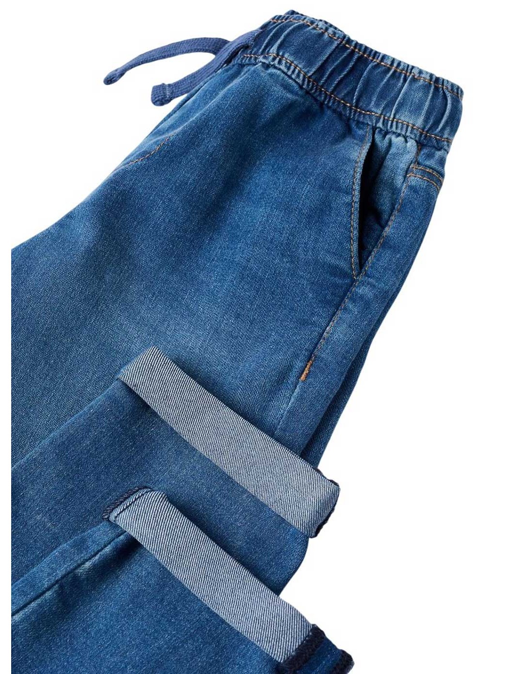 Άνετο παιδικό τζιν παντελόνι με λάστιχο και κορδόνι. Slim fit. Άνετο παιδικό τζιν παντελόνι με λάστιχο και κορδόνι. Slim fit.