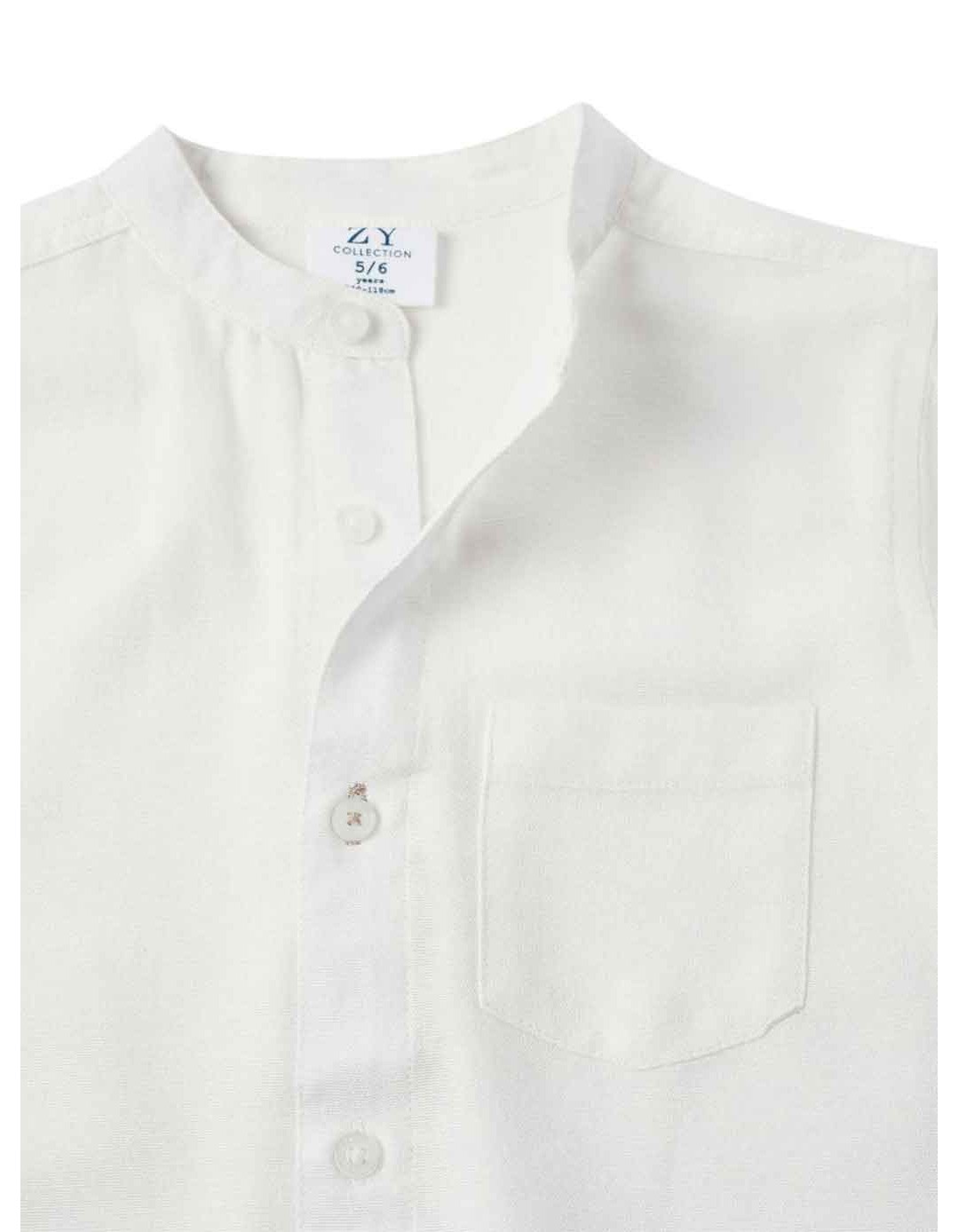 Πουκάμισο αγοριών λευκό με Mao γιακά και κοντό μανίκι slim fit.