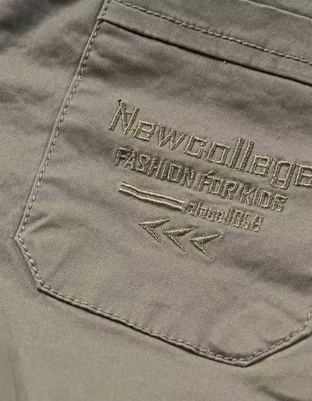 Παιδικό παντελόνι cargo για αγόρι, μπεζ, Slim Fit, 98%βαμβάκι, 2% ελαστάνη.