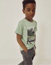 Πράσινο κοντομάνικο μπλουζάκι για αγόρια, Slim Fit, 100% βαμβάκι.