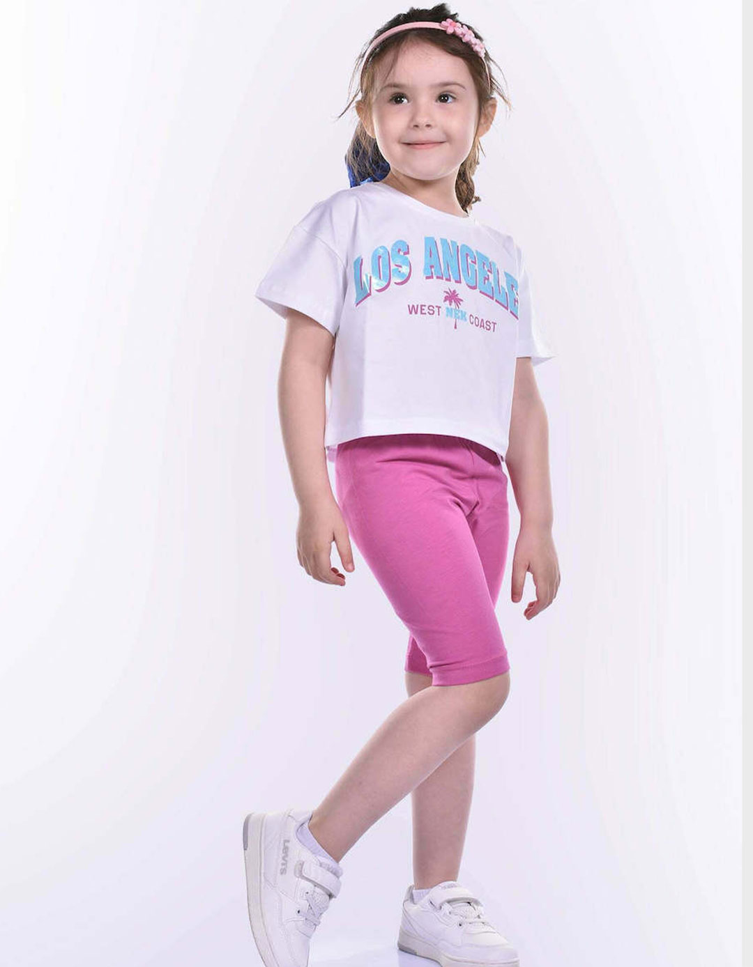 Σετ για κορίτσι μπλούζα και κολάν ποδηλατικό, λευκό-φούξια, Regular Fit, 95% βαμβάκι, 5% ελαστάνη. Σετ για κορίτσι μπλούζα και κολάν ποδηλατικό, λευκό-φούξια, Regular Fit, 95% βαμβάκι, 5% ελαστάνη.